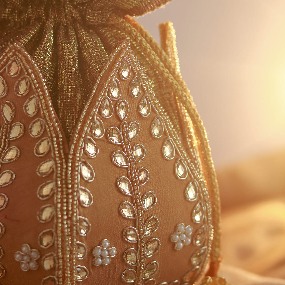 Sindh Kundan Handwork Mini Lotus Potli