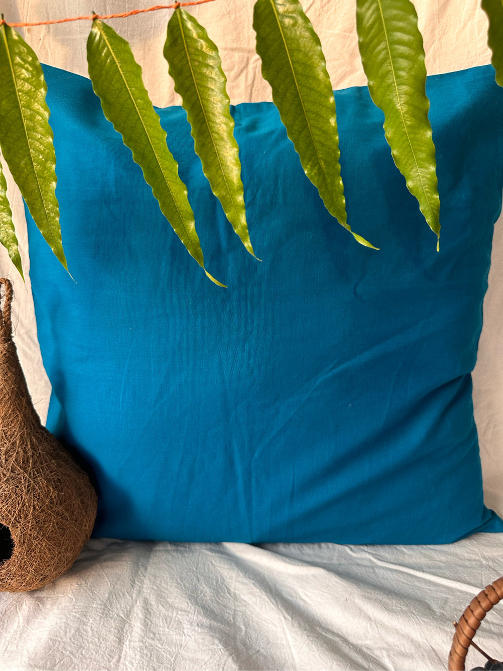 Neelber'Cushion Cover