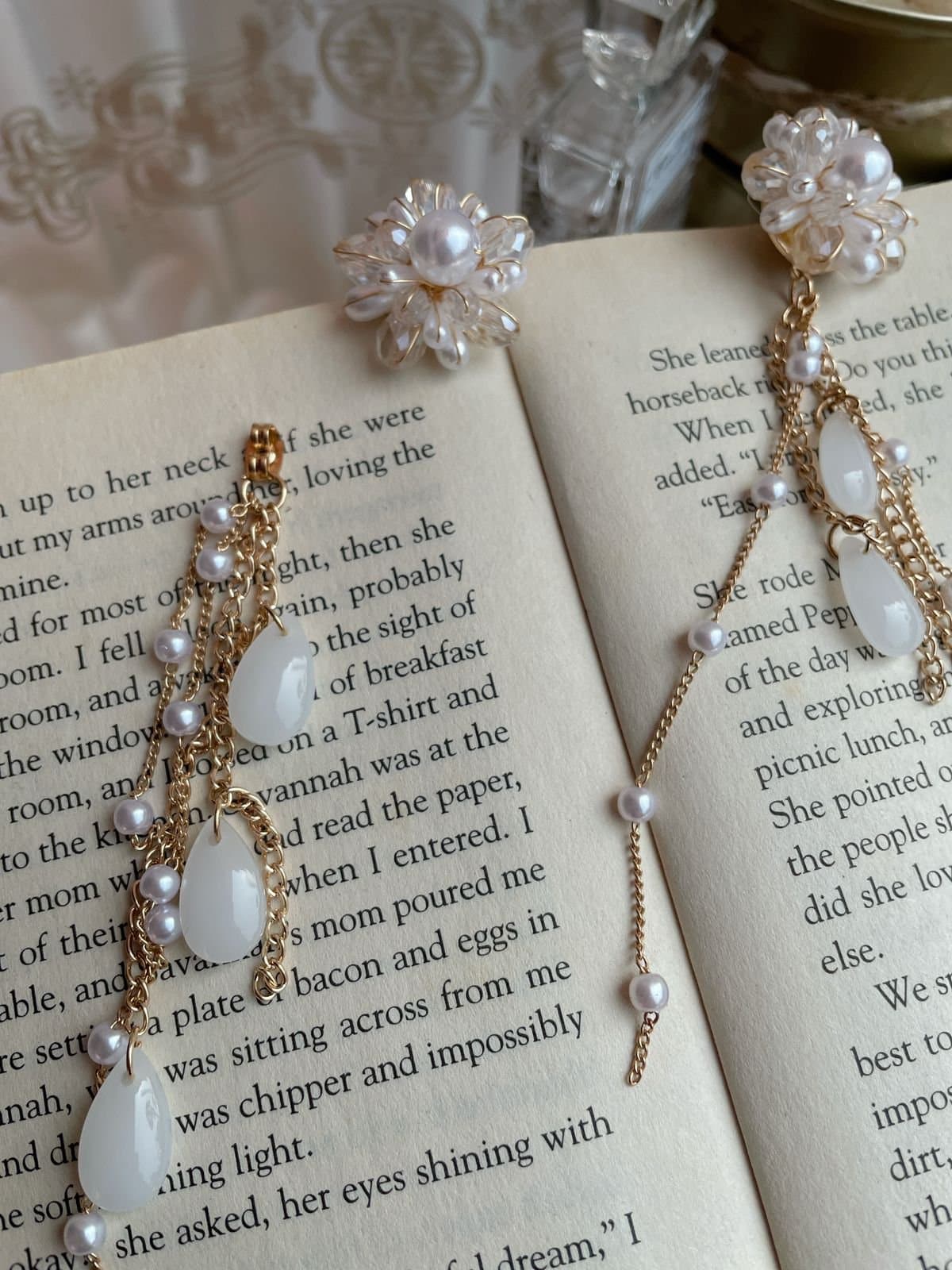 Snowfall Charm Pearl Earrings
