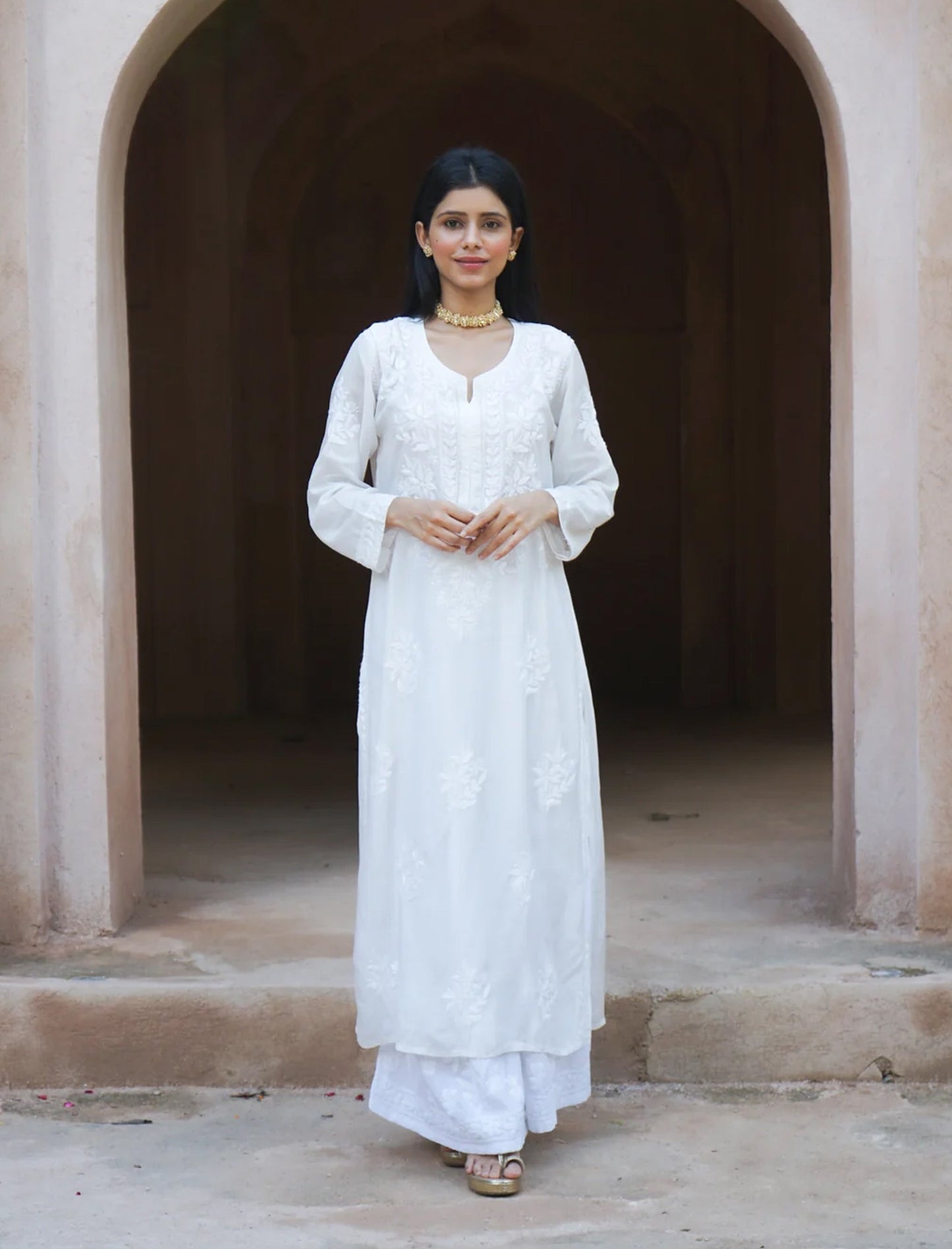Aafreen White on White Chikankari Kurta