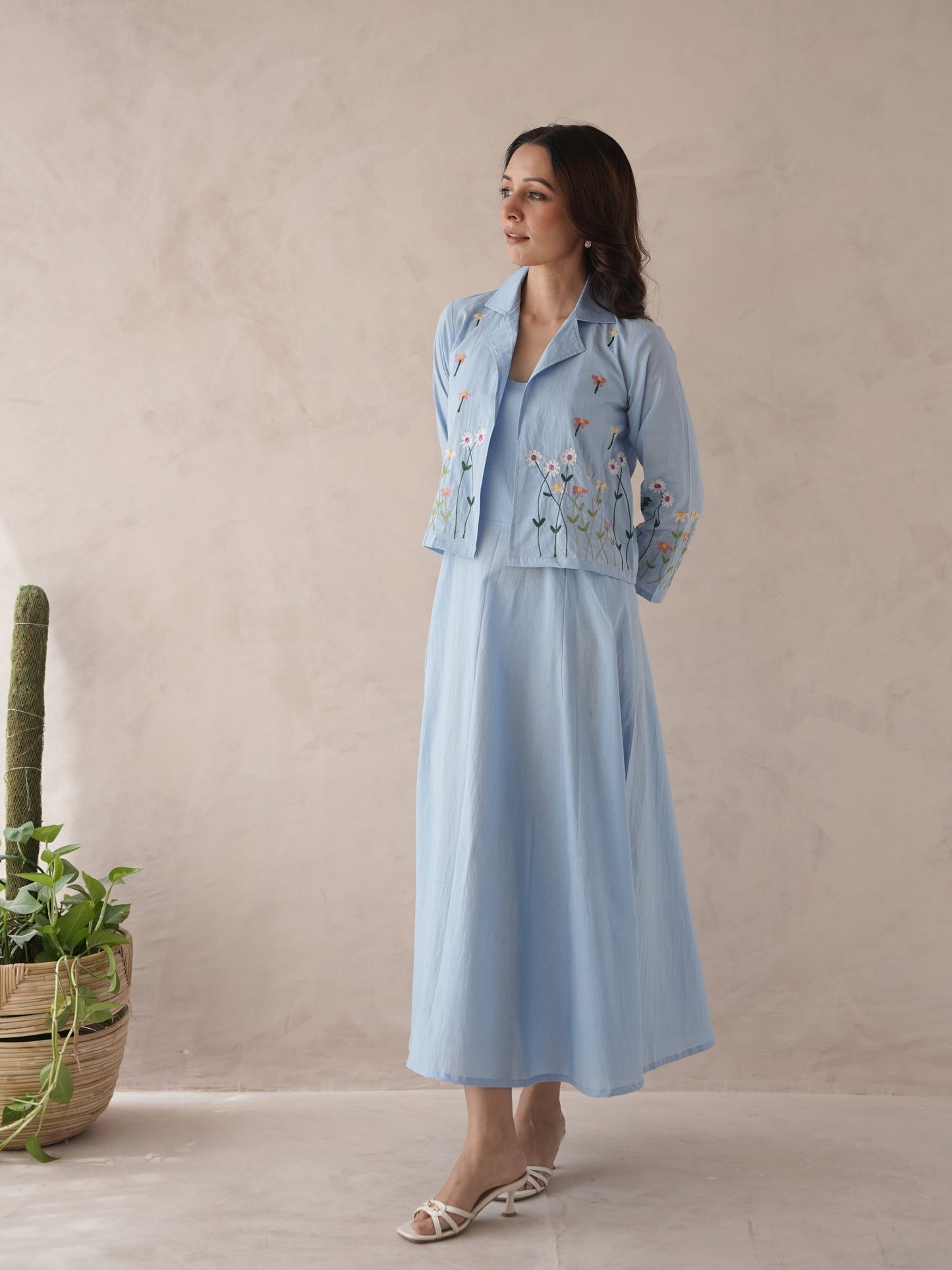 Noir Embroidery Cotton Jacket Dress