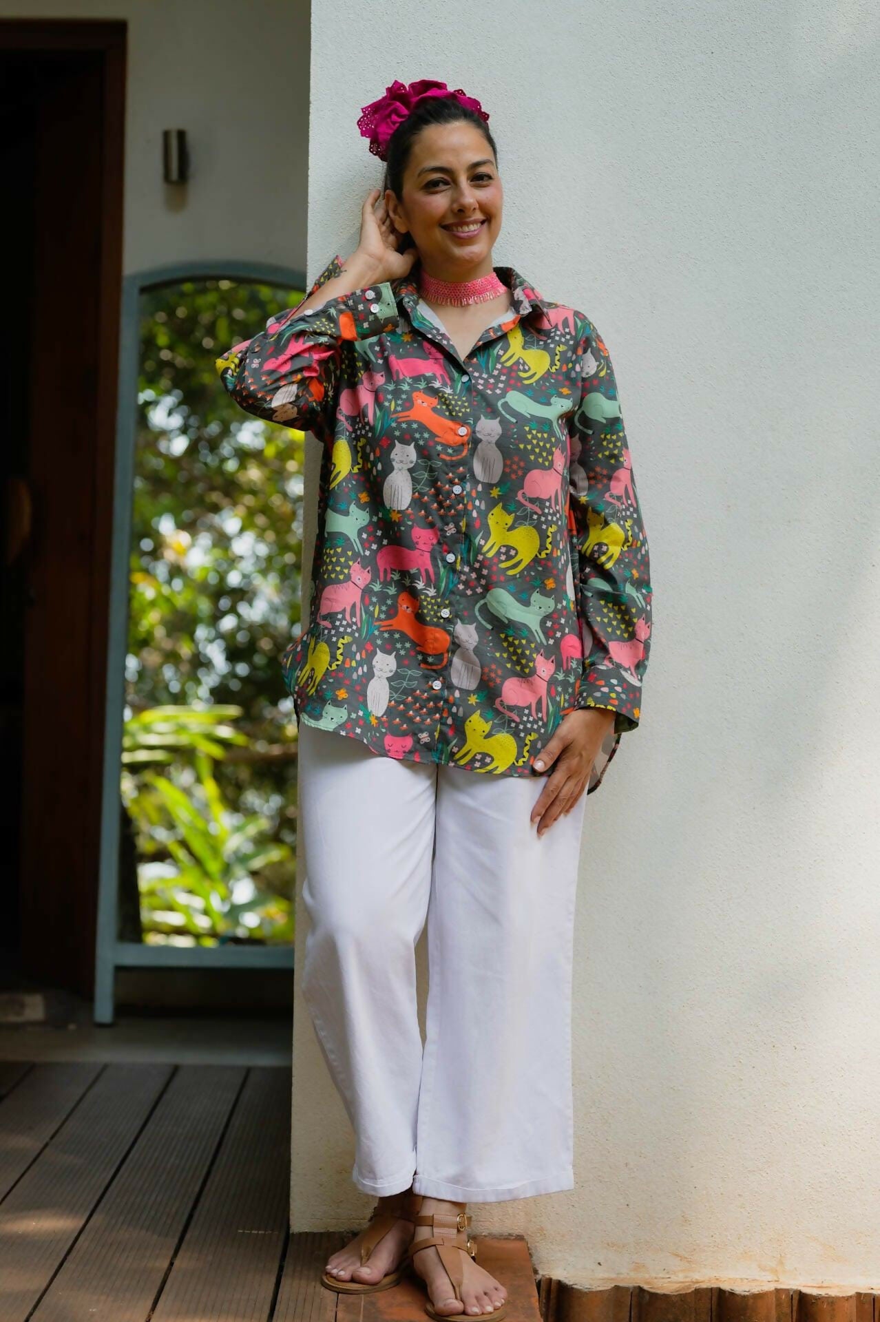 Women_s_cat_motif_artist_edit_printed_shirt_3350x