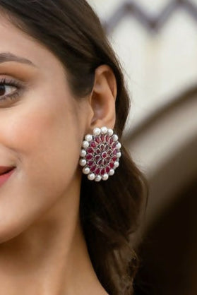 Aara Pearl Studs