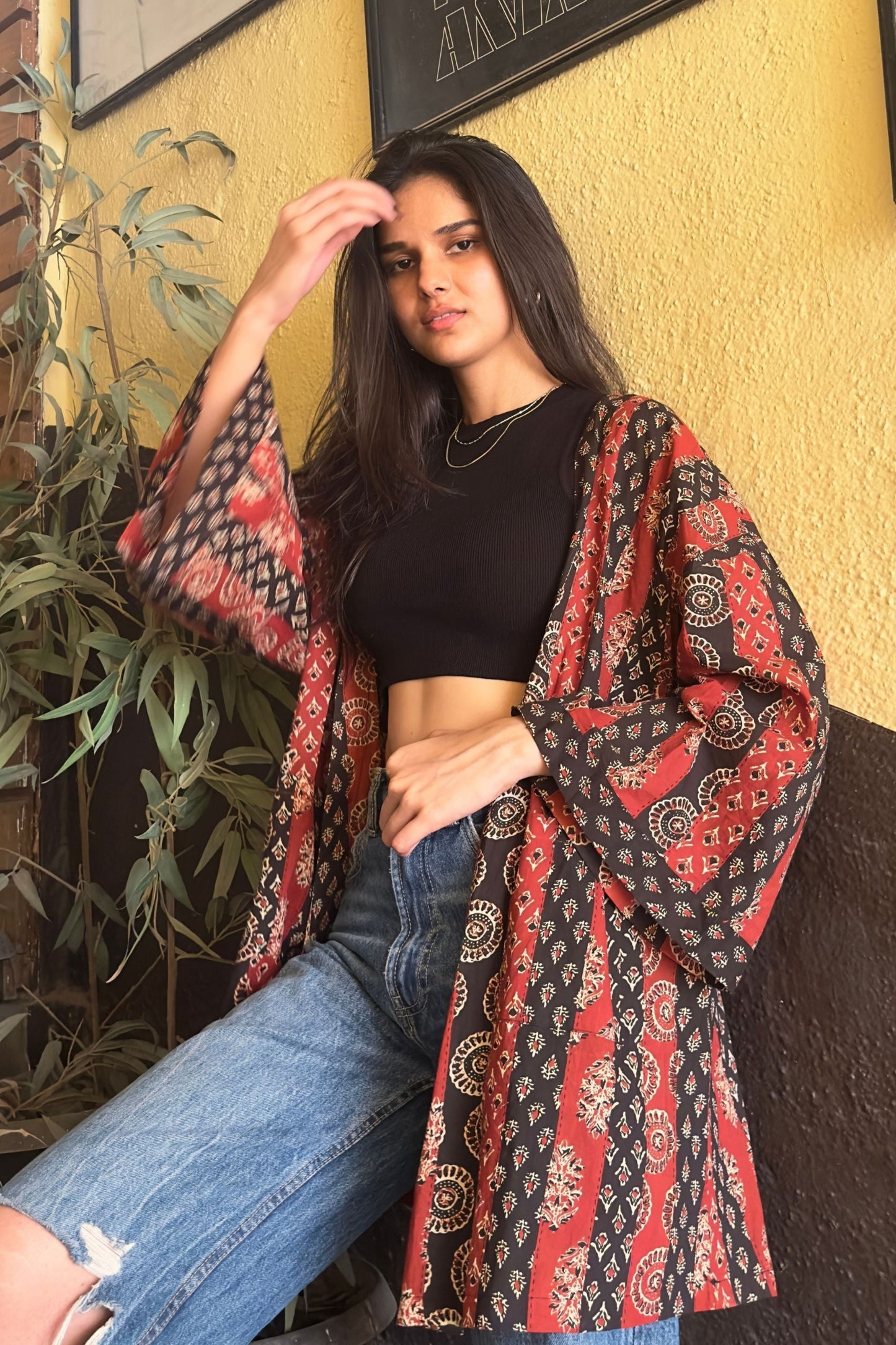Free-size Unisex Patchword Ajrak Print Black and Red Shrug