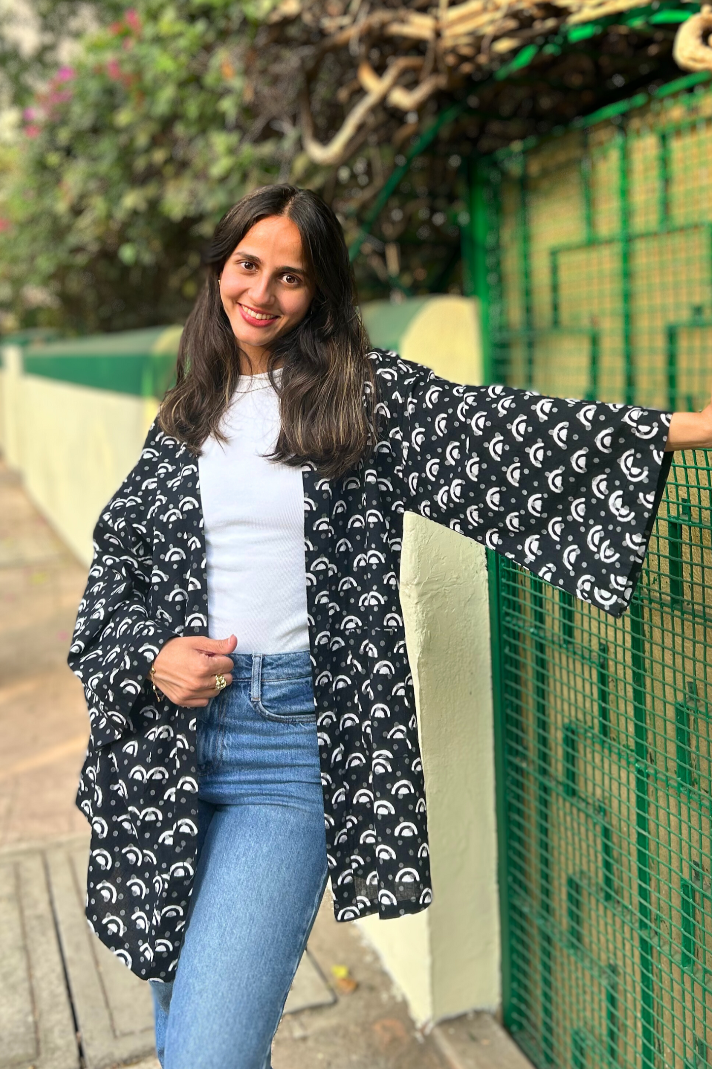 Black And White Pure Cotton Geometric Hand-Printed Shrug