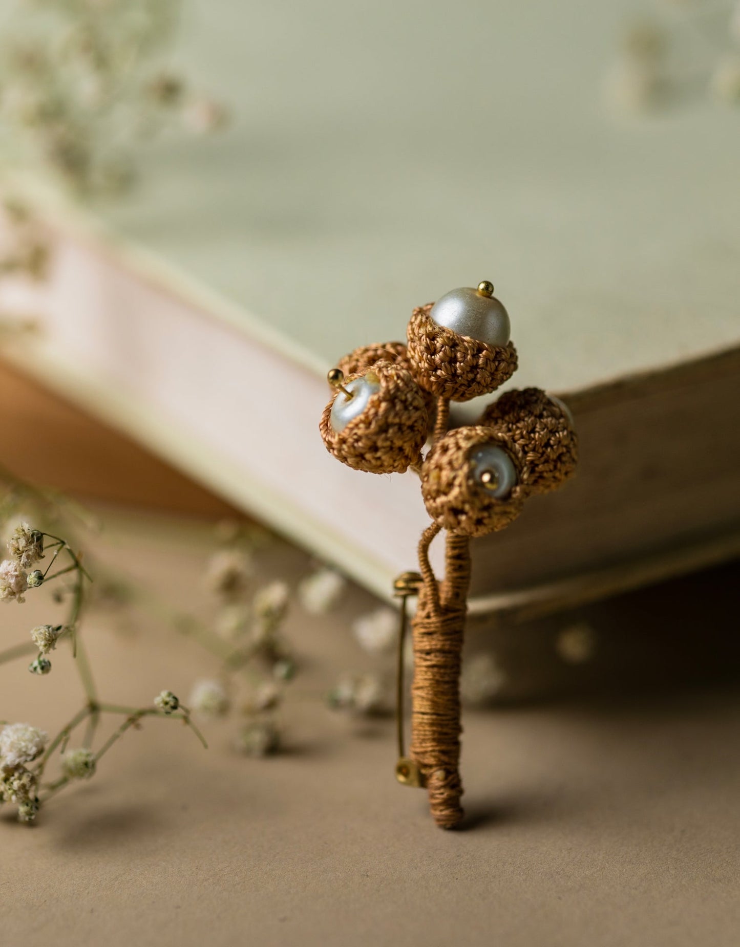 Pearl Jewel Handcrafted Brooch