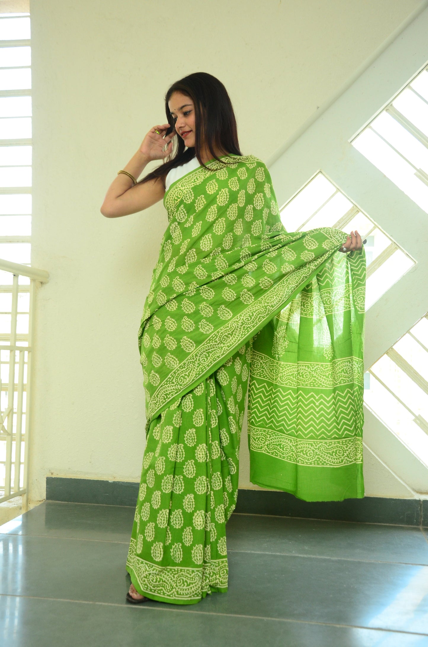 Katchi Kairy Handblocked Mul Cotton Saree