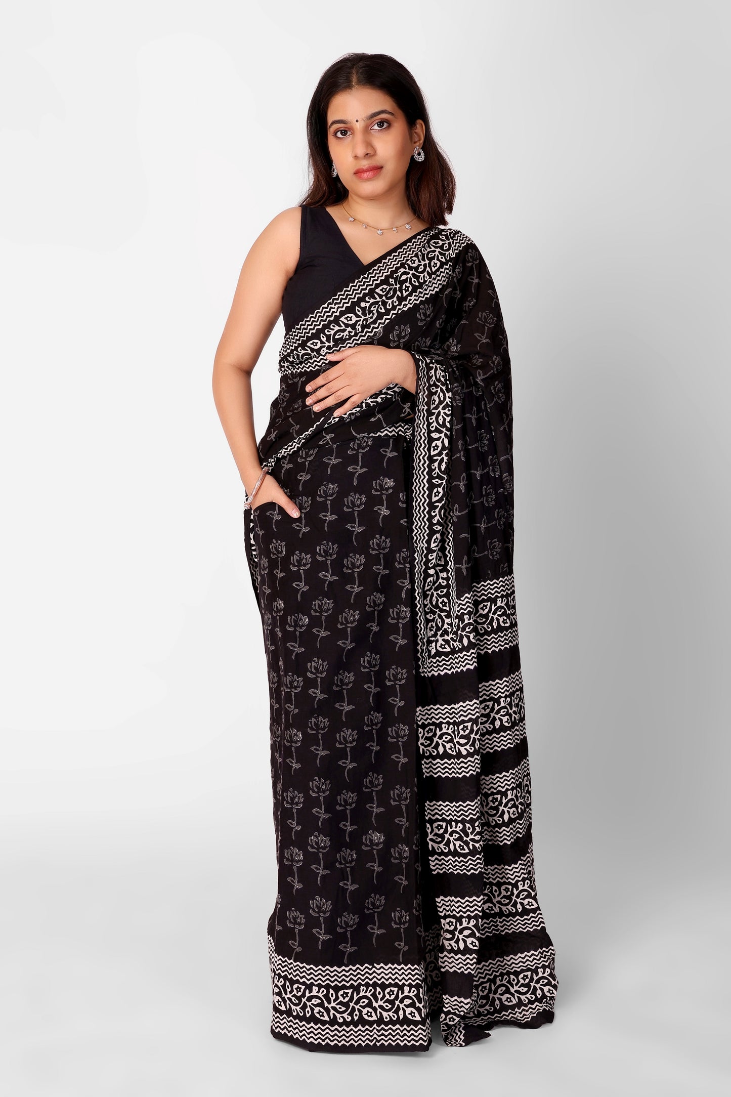Lichfield Angel Mul Cotton Pocket Saree