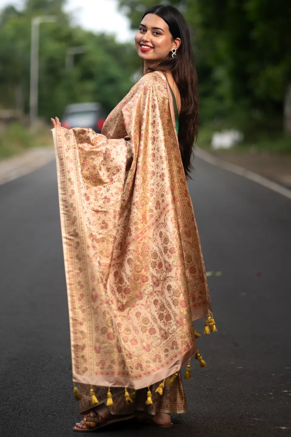 Jamawar Banarasi Silk Saree With Tassels