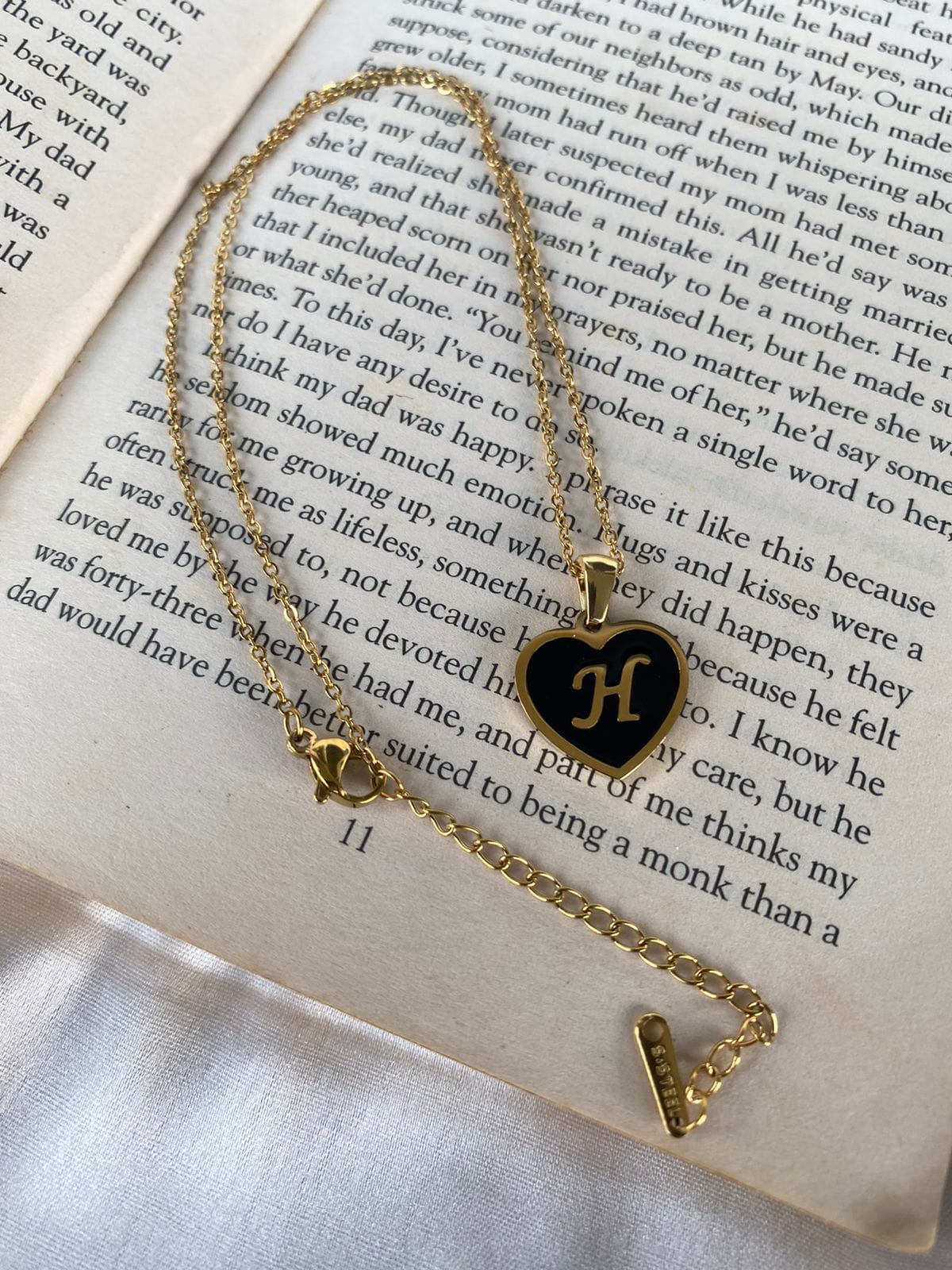 Engrave Delights Heart Neckchains (A-Z)