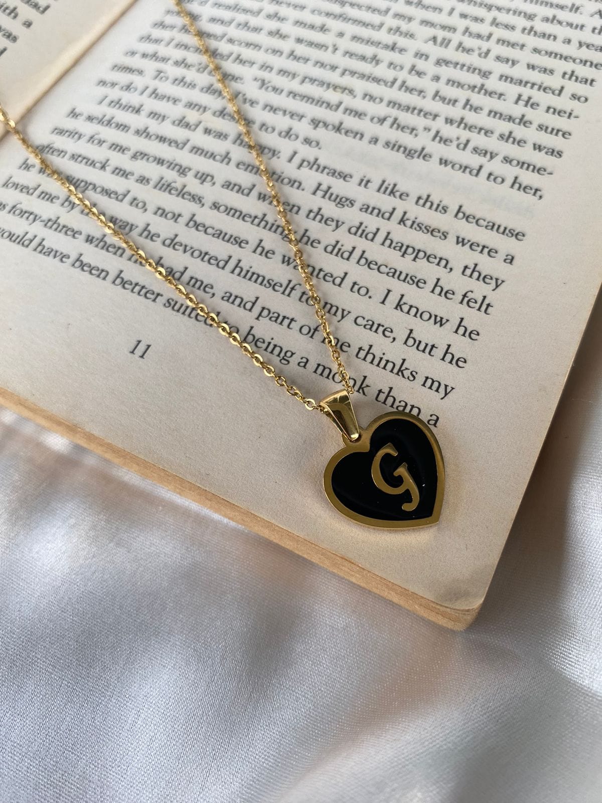 Engrave Delights Heart Neckchains (A-Z)