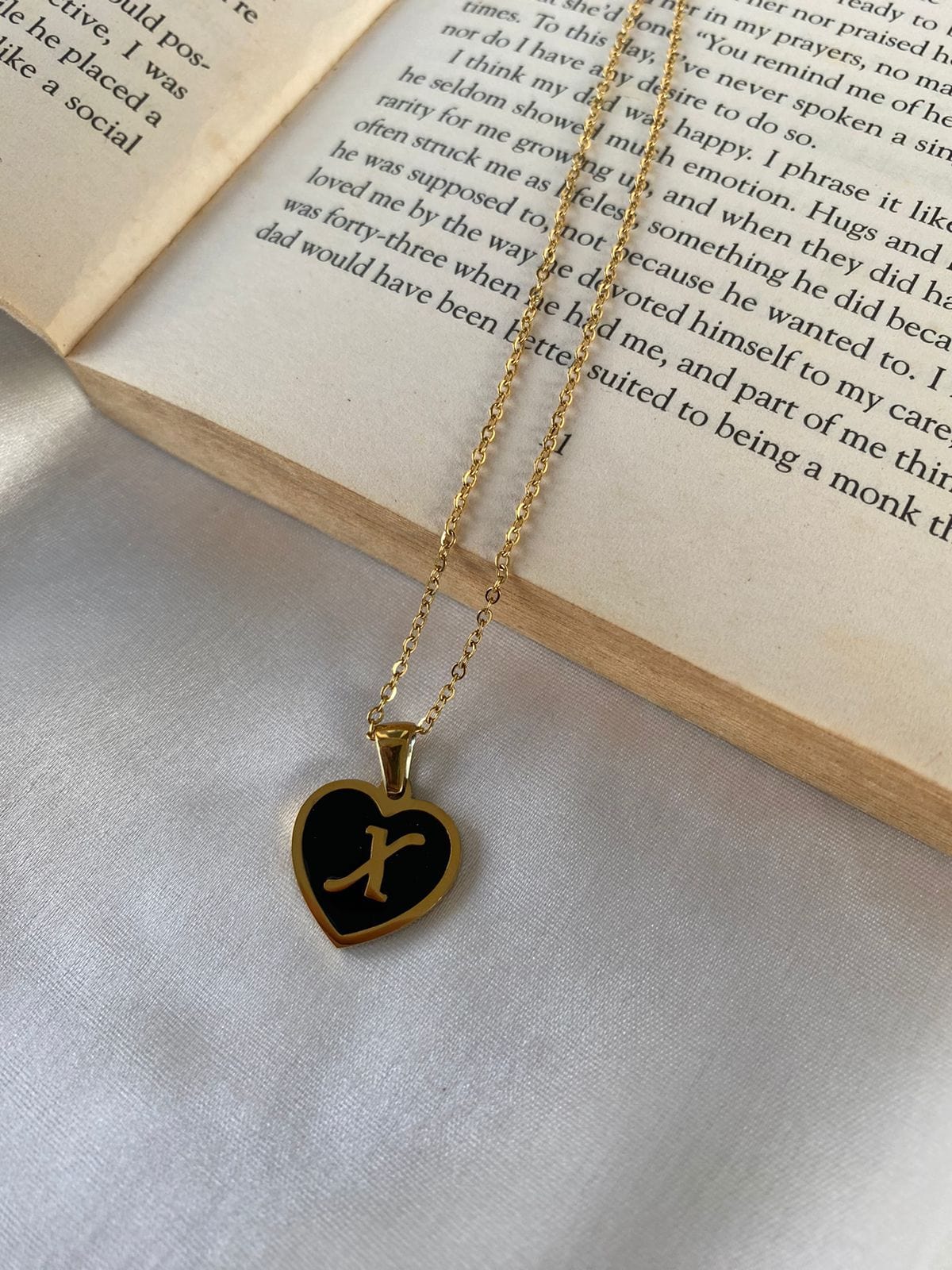 Engrave Delights Heart Neckchains (A-Z)