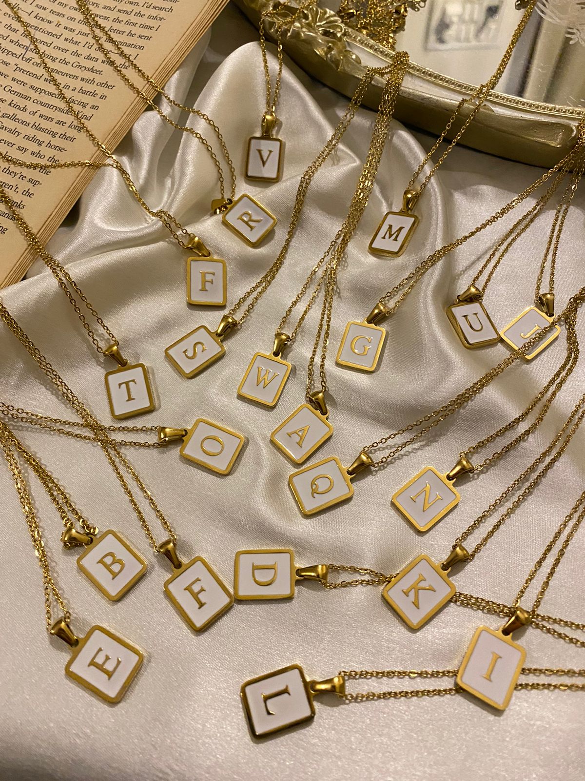 Engrave Delight Classic White Alphabet Pendant (A-Z)