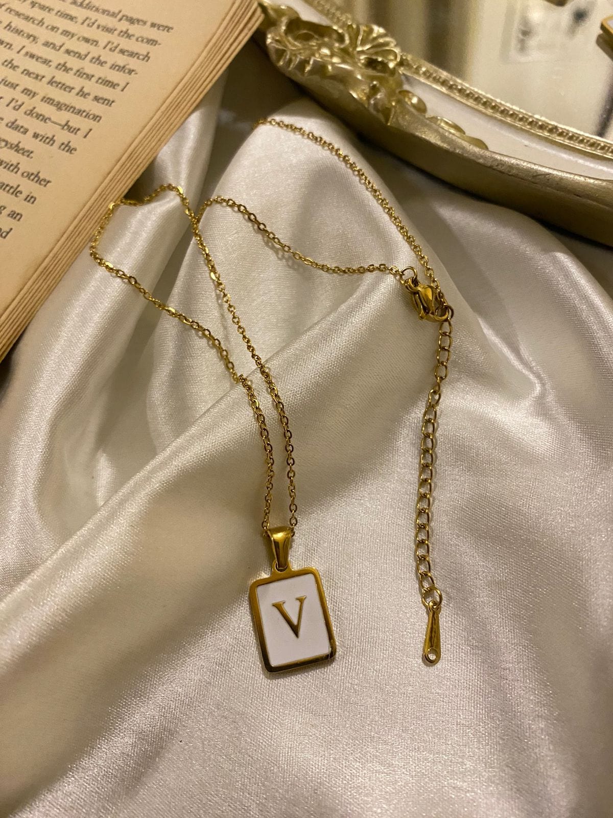 Engrave Delight Classic White Alphabet Pendant (A-Z)