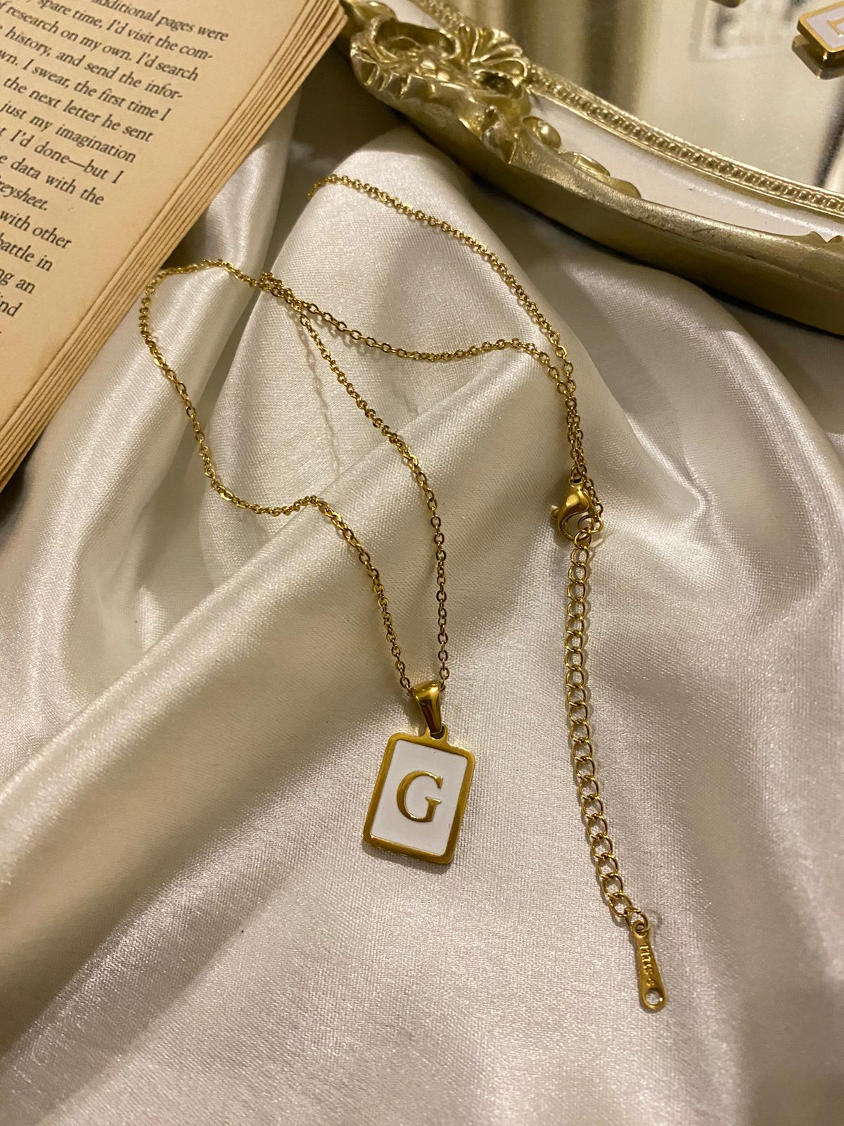 Engrave Delight Classic White Alphabet Pendant (A-Z)
