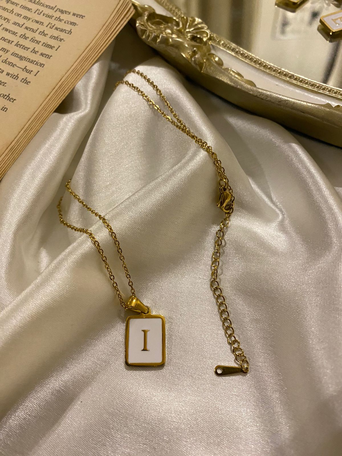 Engrave Delight Classic White Alphabet Pendant (A-Z)