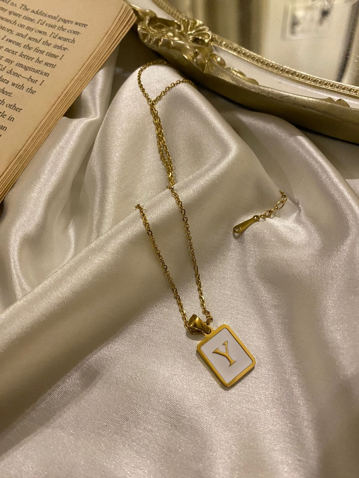Engrave Delight Classic White Alphabet Pendant (A-Z)