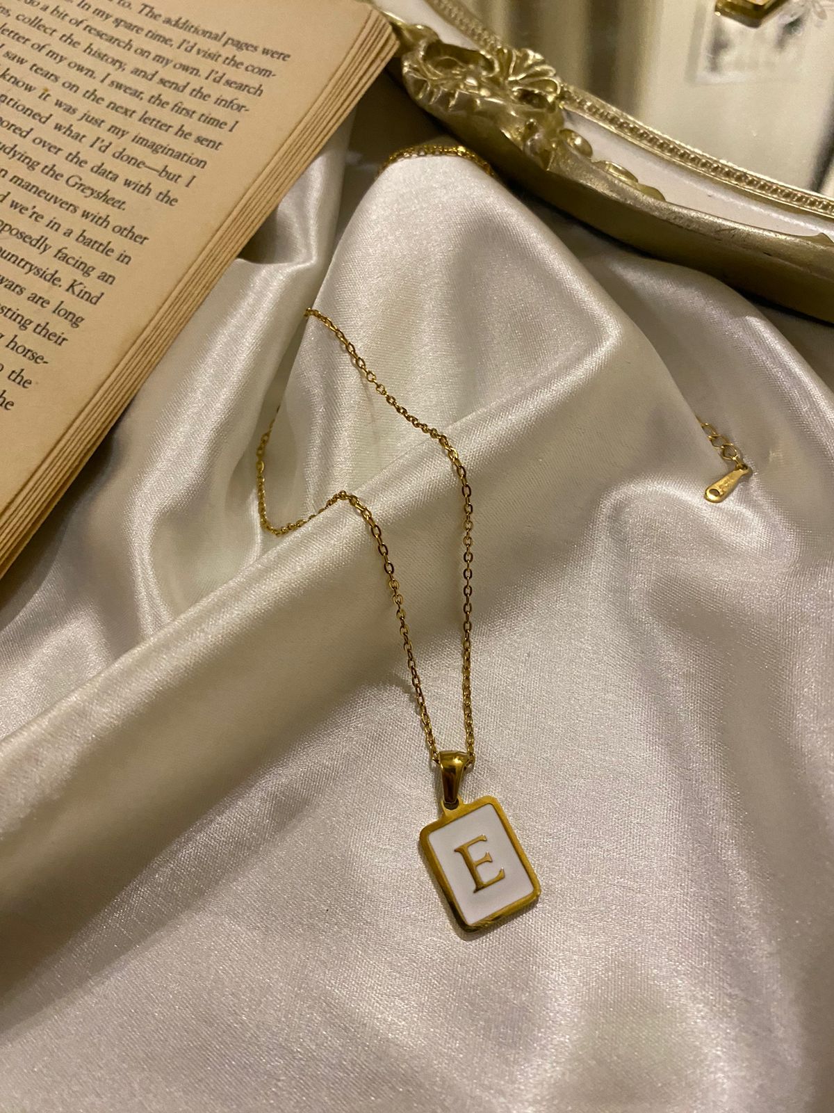 Engrave Delight Classic White Alphabet Pendant (A-Z)