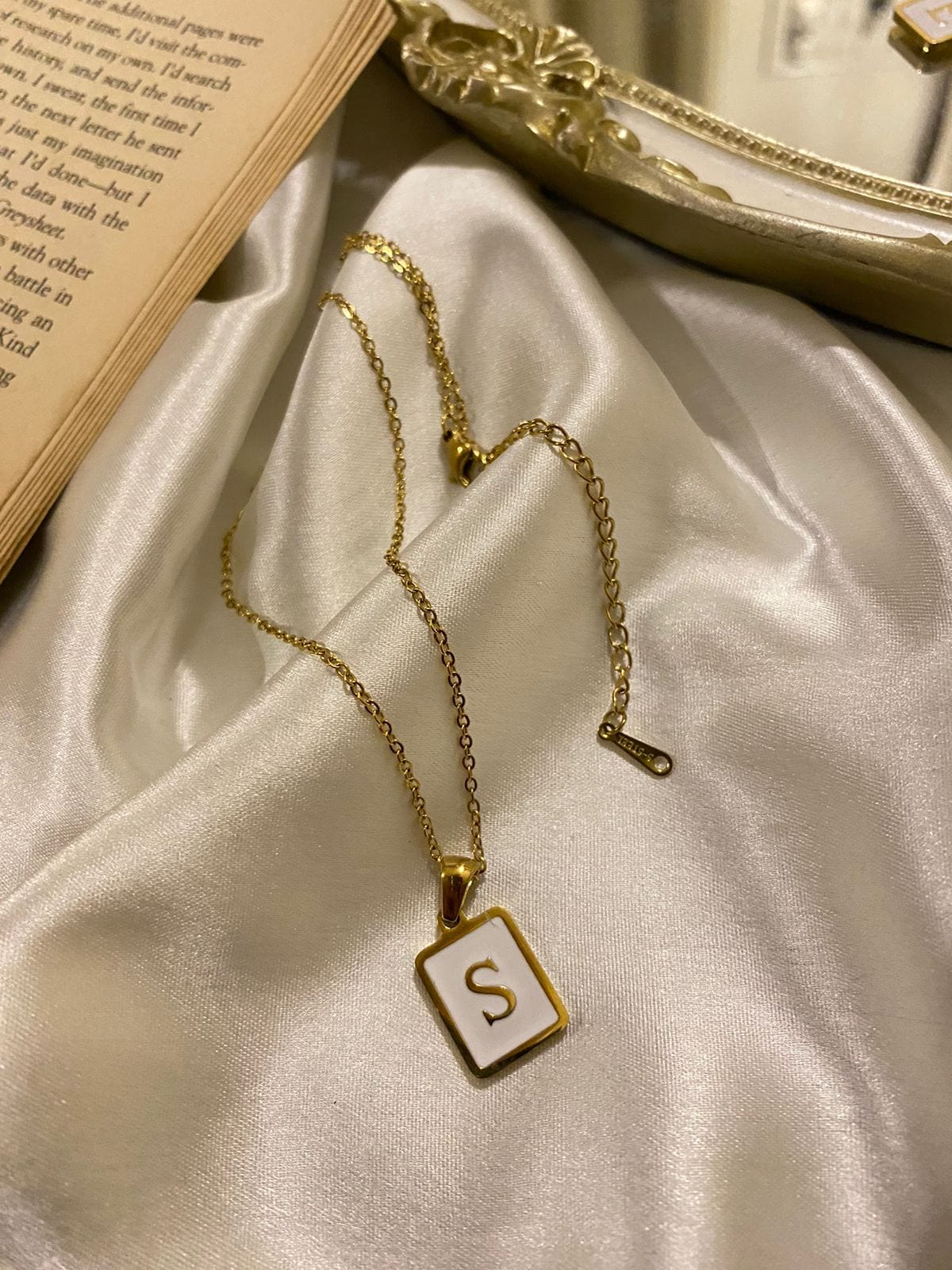 Engrave Delight Classic White Alphabet Pendant (A-Z)