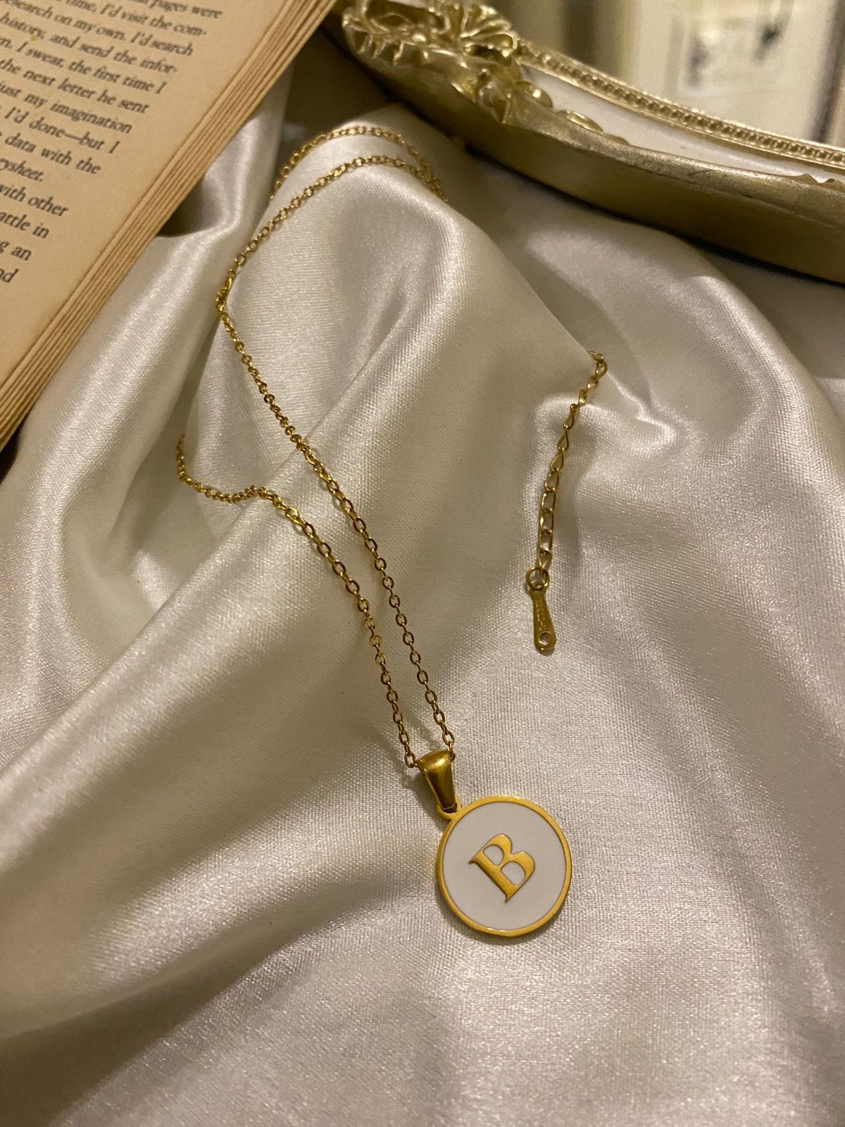 Engrave Delights Curve White Alphabet Pendants (A-Z)