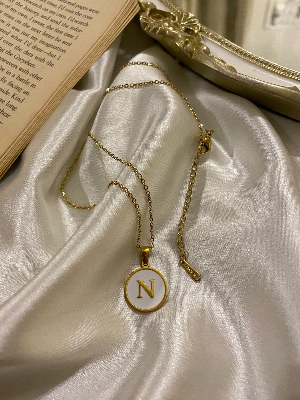 Engrave Delights Curve White Alphabet Pendants (A-Z)