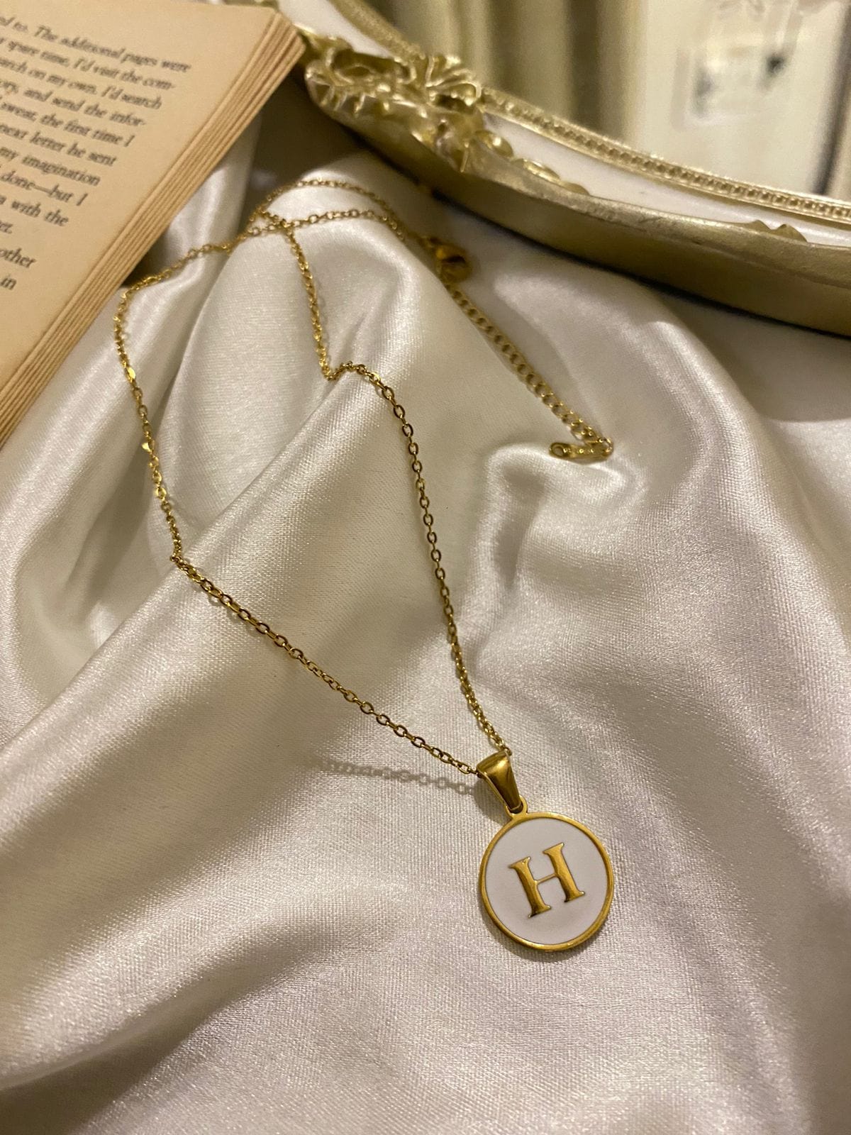Engrave Delights Curve White Alphabet Pendants (A-Z)