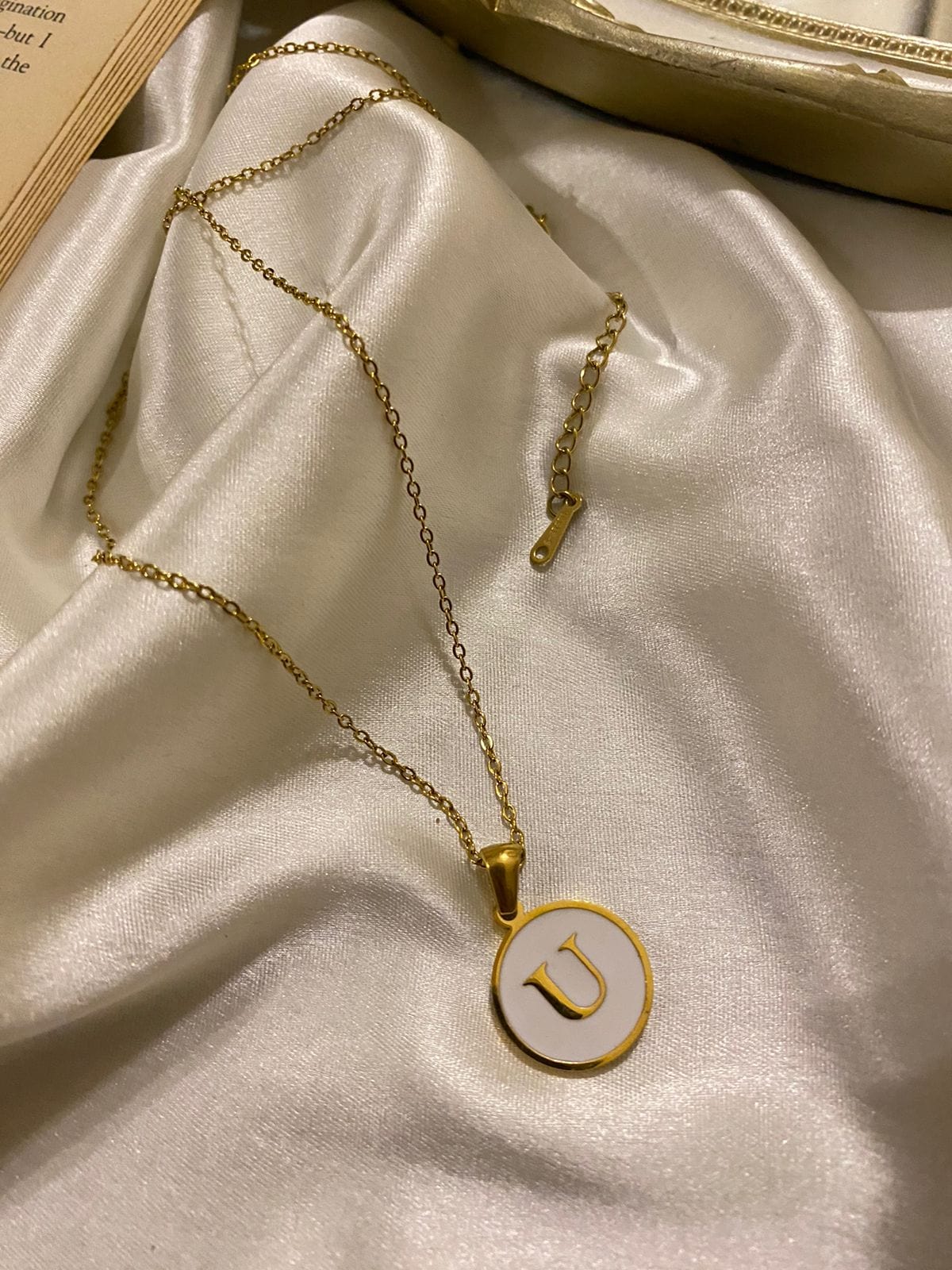 Engrave Delights Curve White Alphabet Pendants (A-Z)