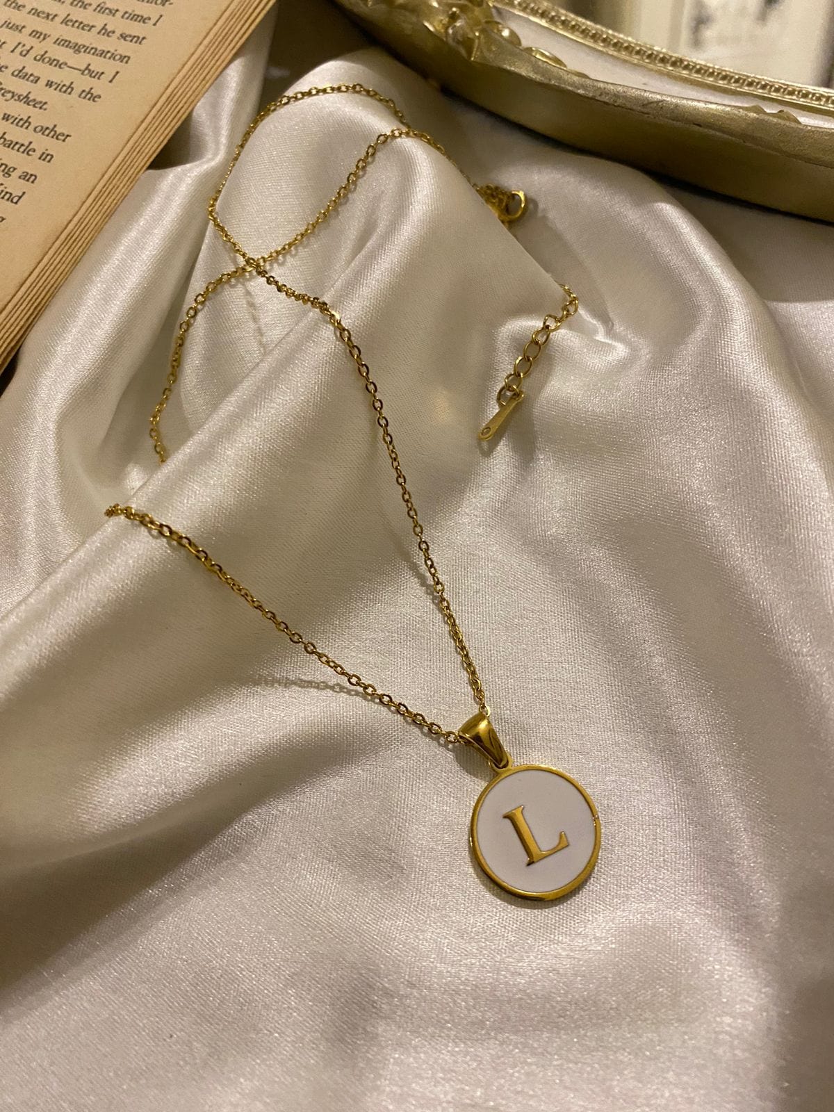 Engrave Delights Curve White Alphabet Pendants (A-Z)