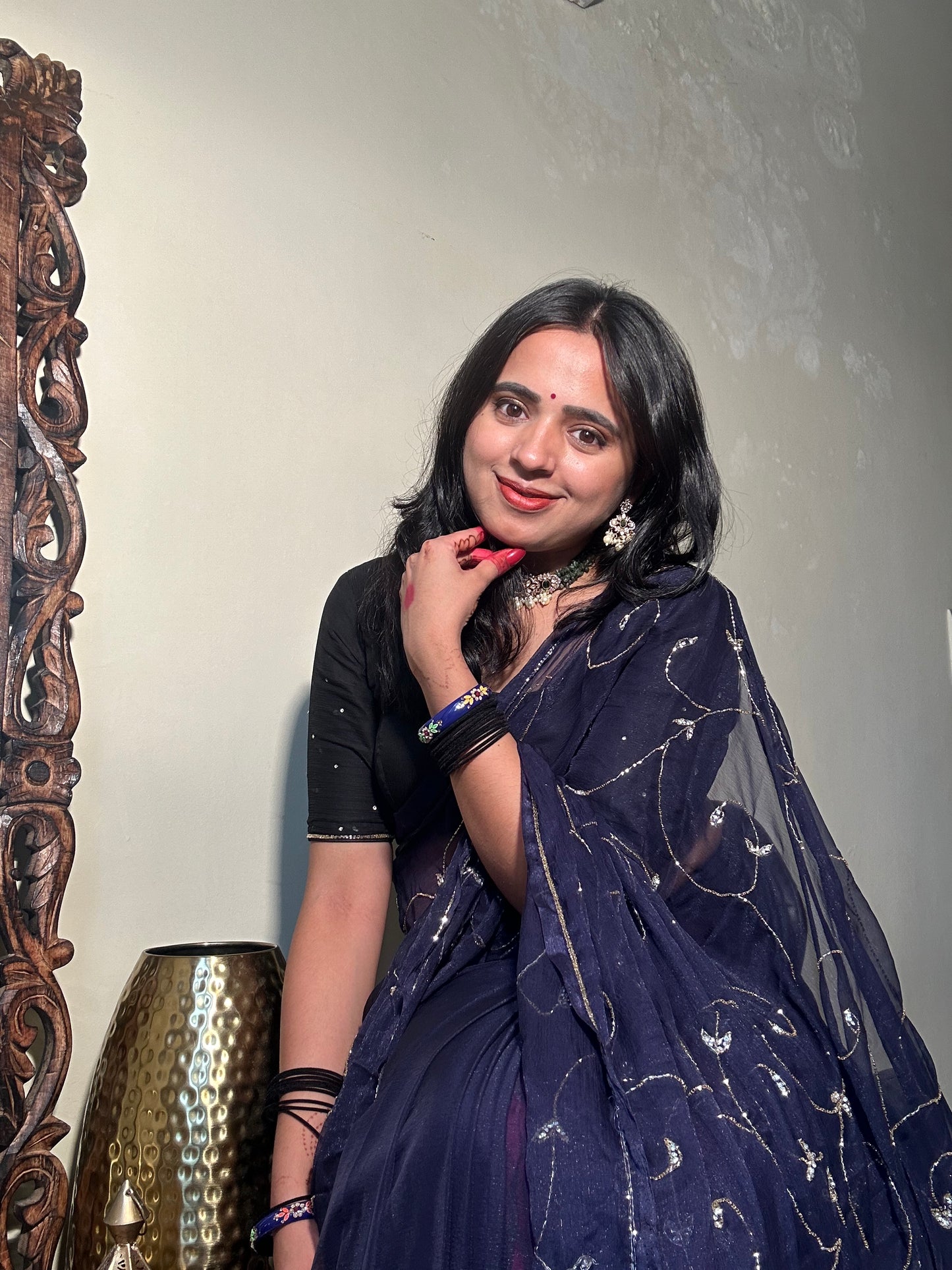 Banno Tera Swagger -Jaal Embroidery Pre-Pleated Shimmer Chiffon Saree