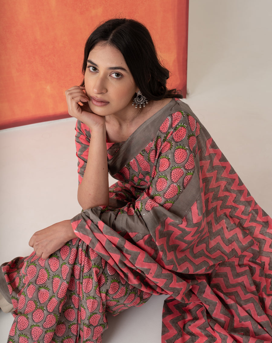 Nutan's Strawberry Mul Cotton Saree