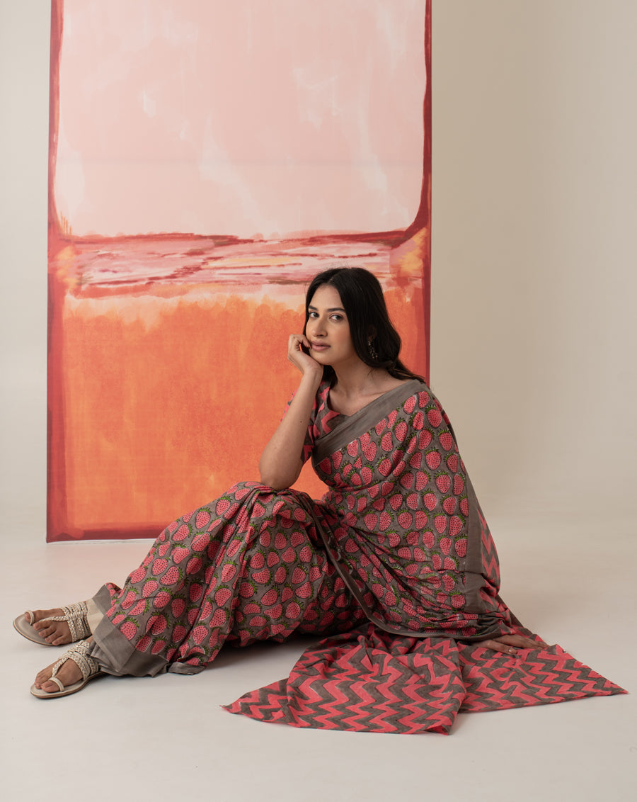 Nutan's Strawberry Mul Cotton Saree