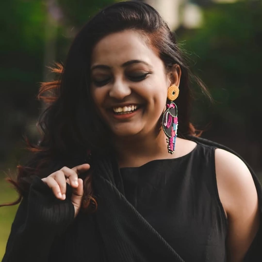Chashni Earrings