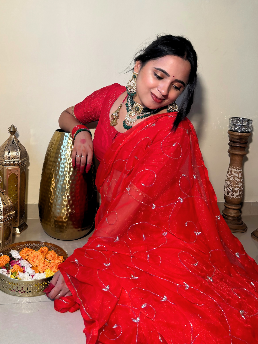 Banno Tera Swagger -Jaal Embroidery Pre-Pleated Shimmer Chiffon Saree