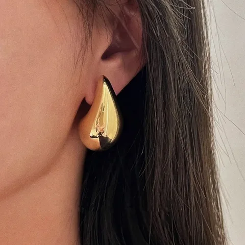 Lea - The Girl In her Soft Era Earrings