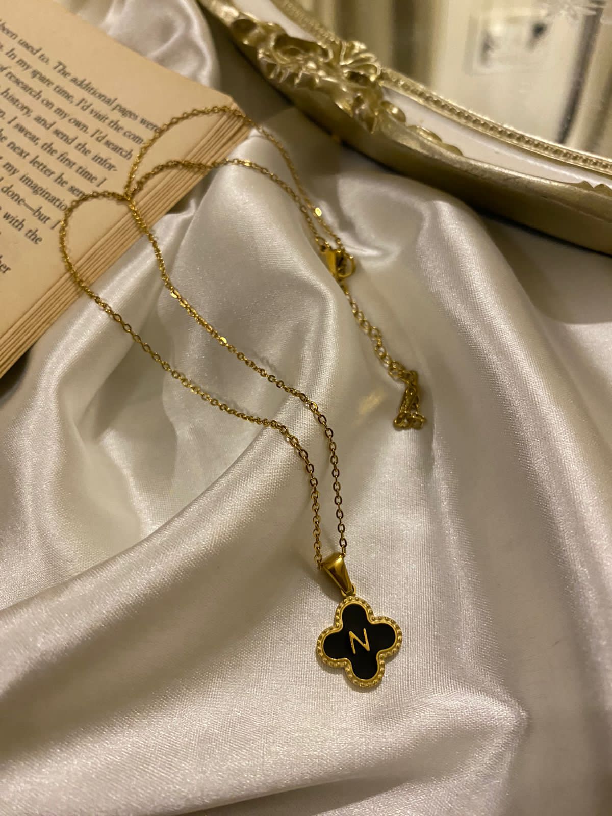 Engrave Delights Clover Leaf Alphabet Pendant (A-Z)
