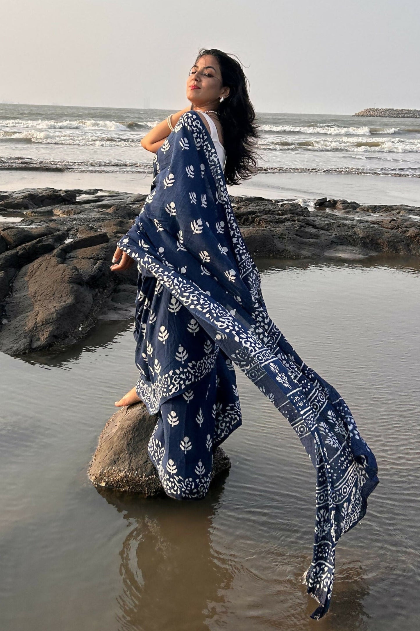 Indigo Passion Blue Cotton Instantwear Pocket Saree