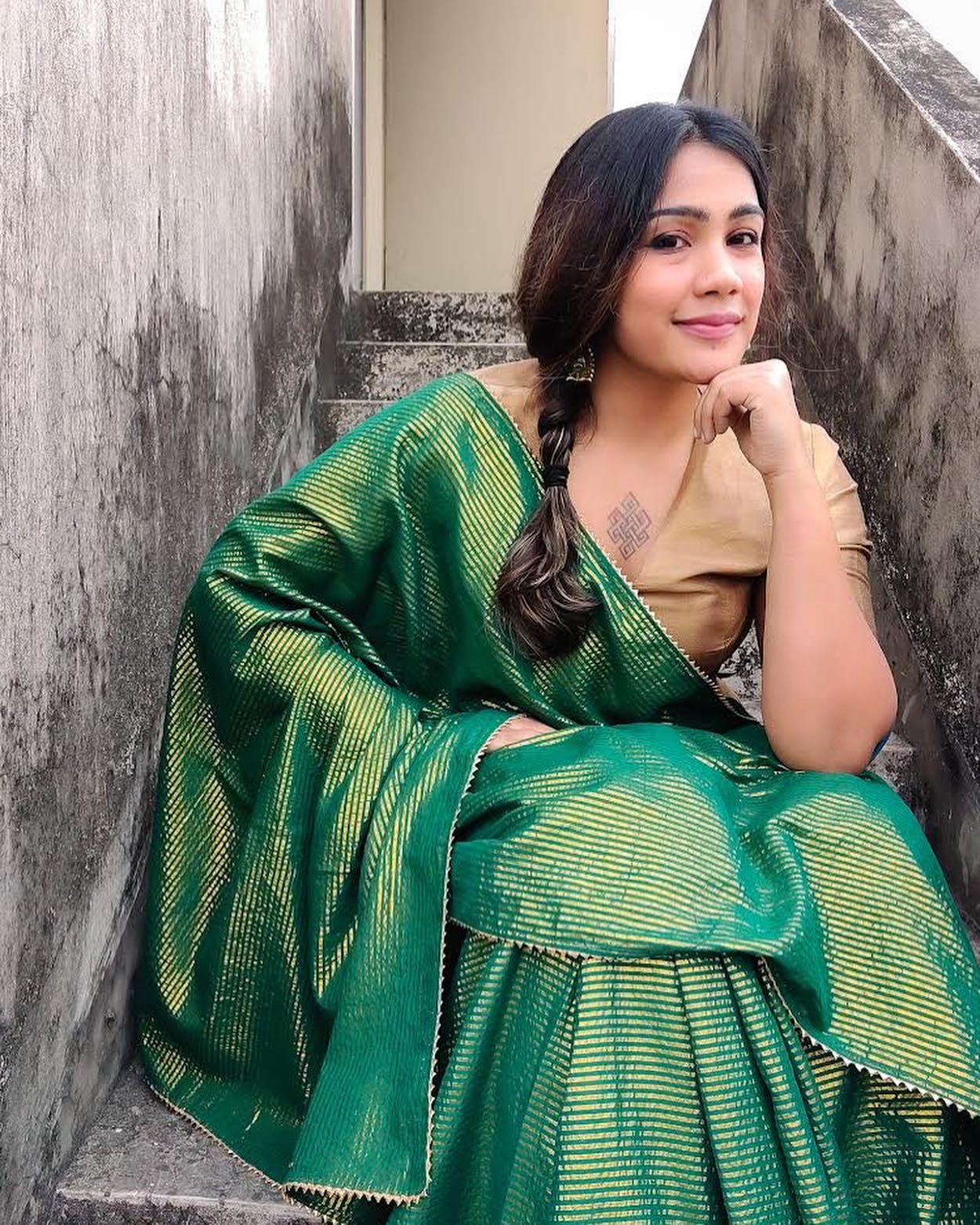 Saira Zari Golden Gota Border Saree