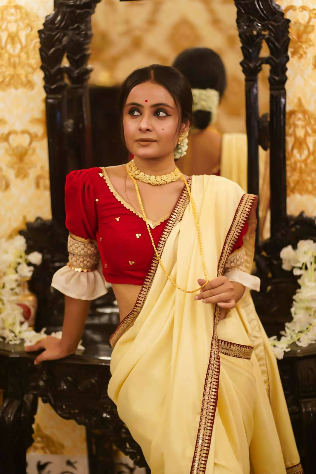 Lajosi Saree
