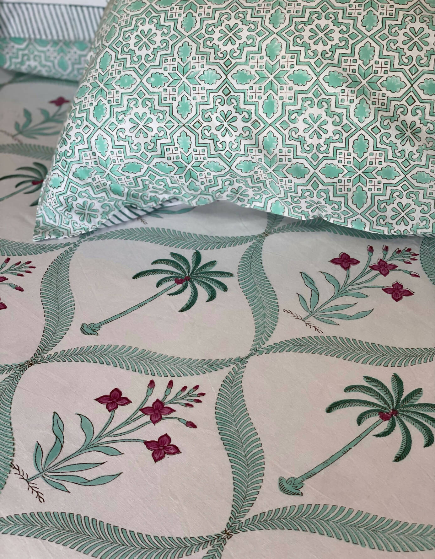Emerald Mughal Jaal Bedsheet Set