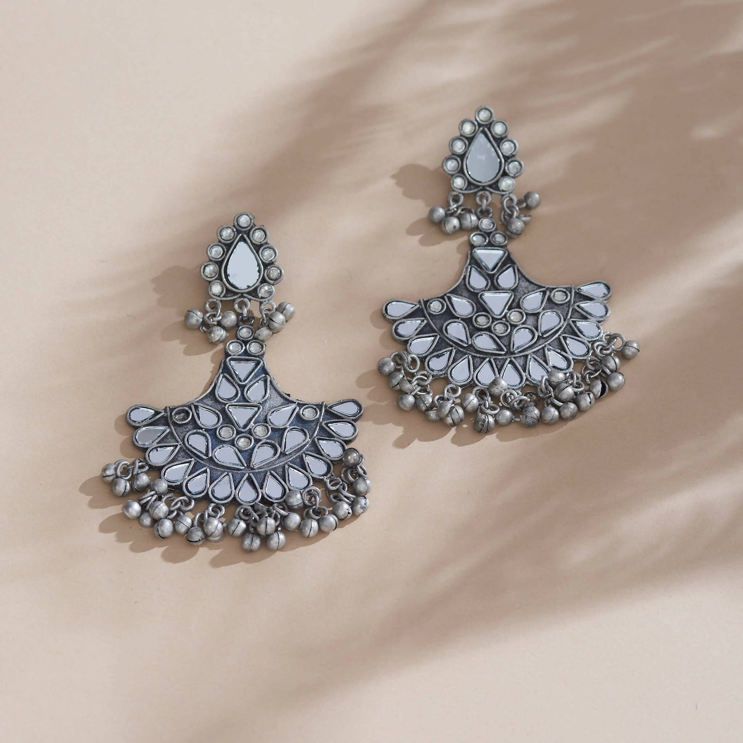 Oxidized Mirror Rizza Chandbalis Earrings (White)