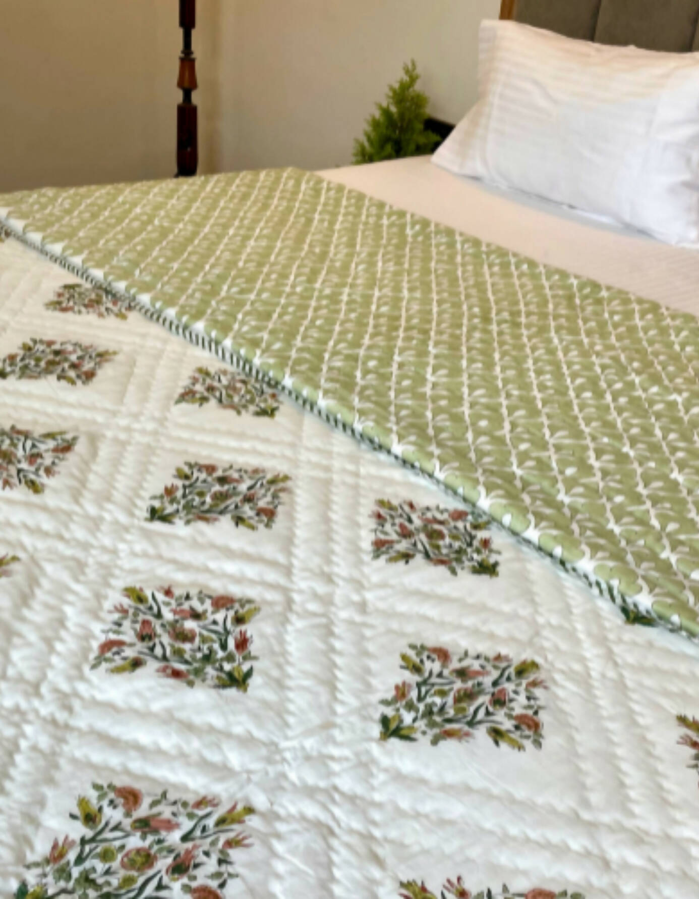 Shalimaar Quilt cum Bedcover