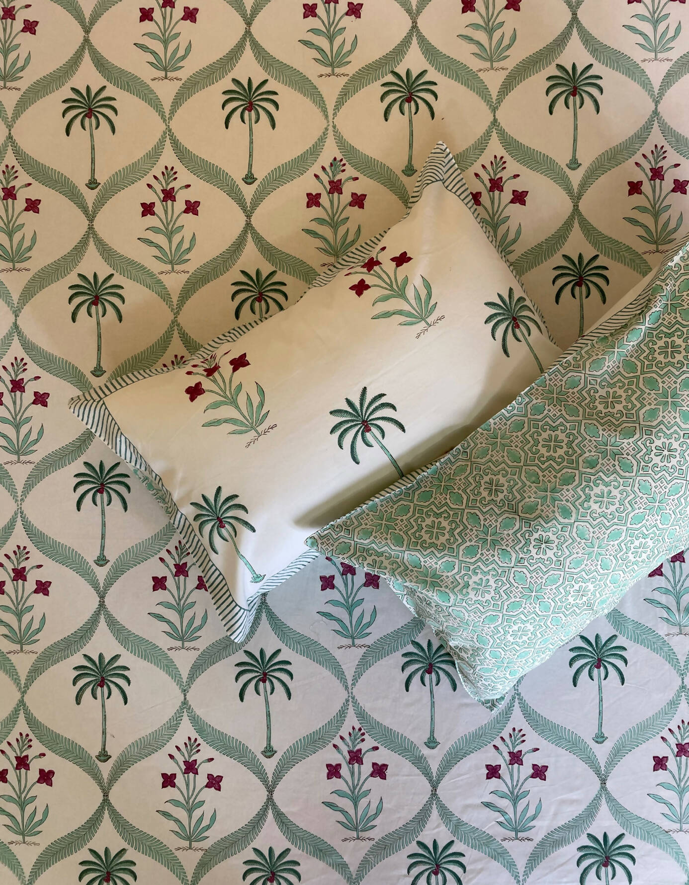 Emerald Mughal Jaal Bedsheet Set