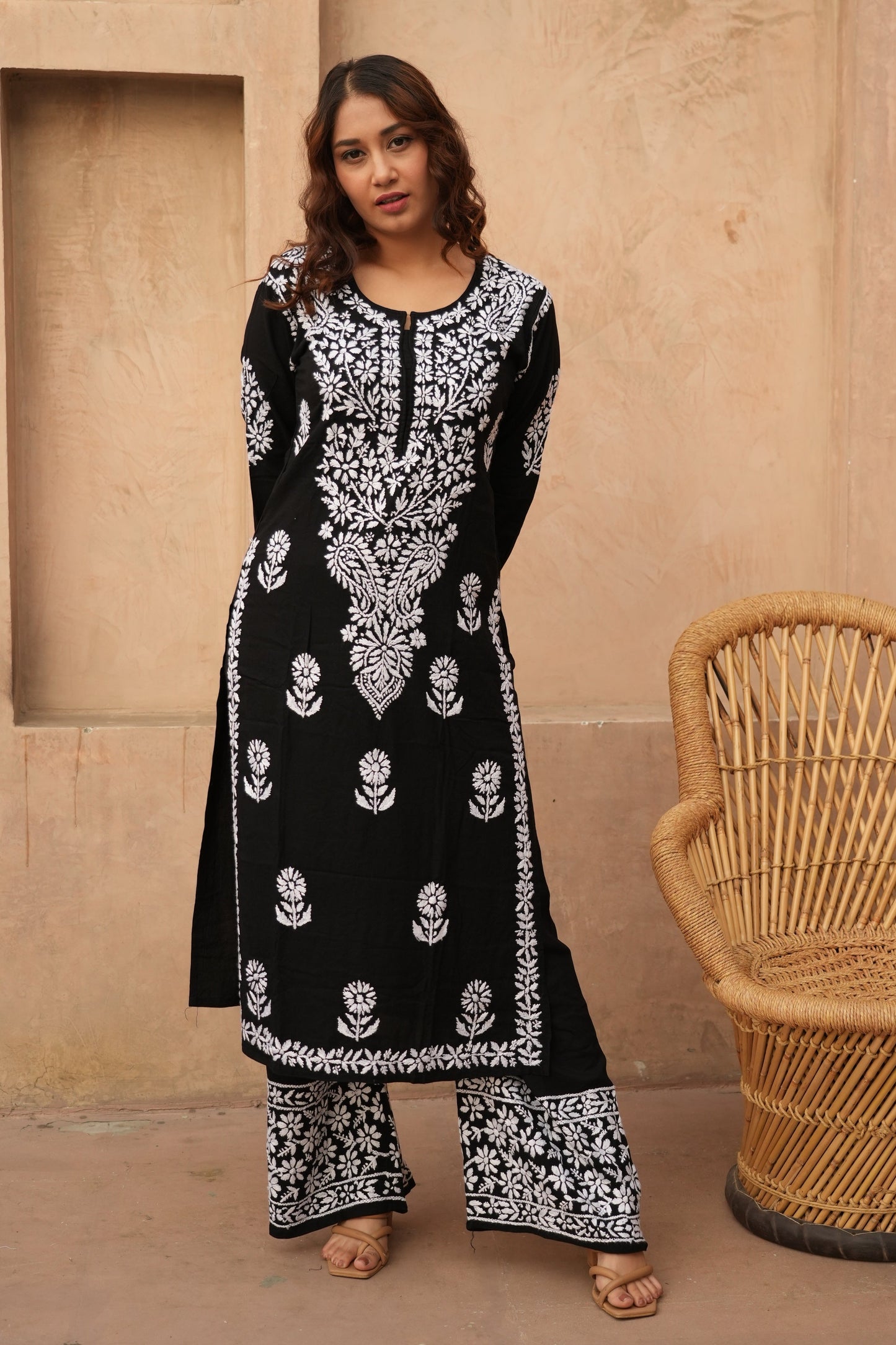 Zainab Chikankari Set