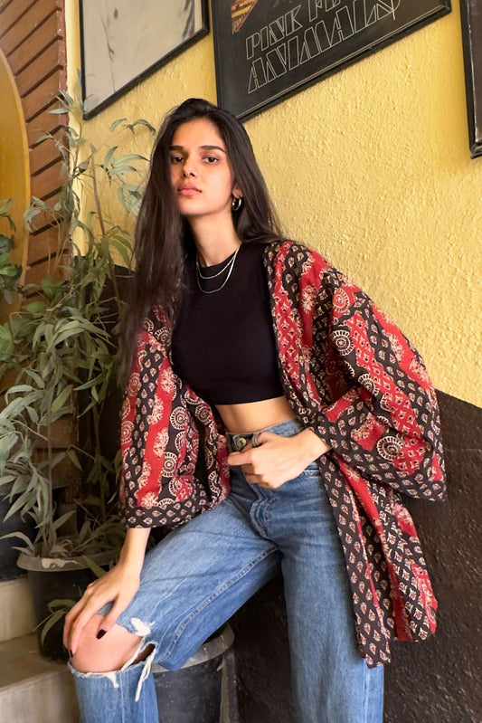 Free-size Unisex Patchword Ajrak Print Black and Red Shrug