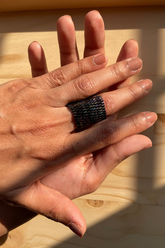Sunheri 10 Line Beaded Ring