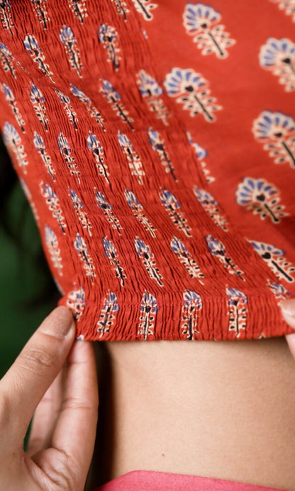 Vasudha CurveFit Stretchable Cotton Red Printed Blouse