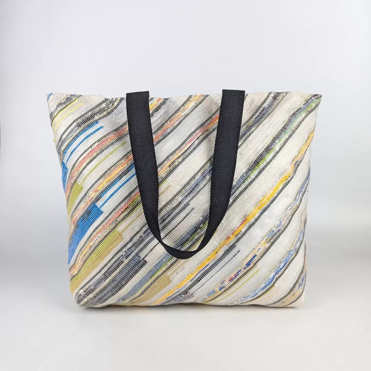 Upcycled_Handwoven_Designer_Beach_Bag_BBD0325-003_PS_W
