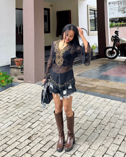 Zeenat Aman Black Short Top