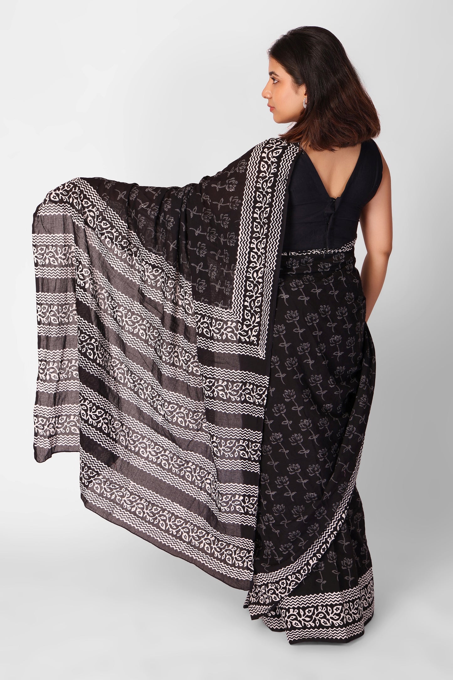 Lichfield Angel Mul Cotton Pocket Saree