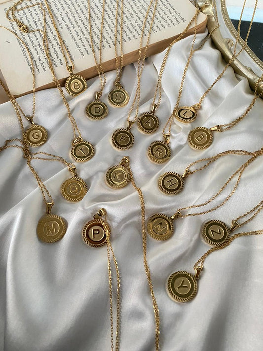Engrave Delights Curve Molten Gold Neckchains (A-Z)
